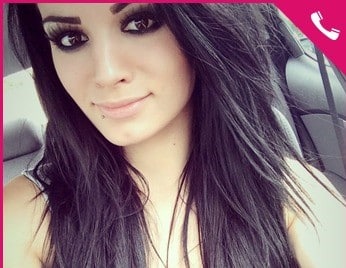 İzmit Güzeli Merve, Sohbet Hatları&#8217;nda Çalışmaktan Keyif Alıyor